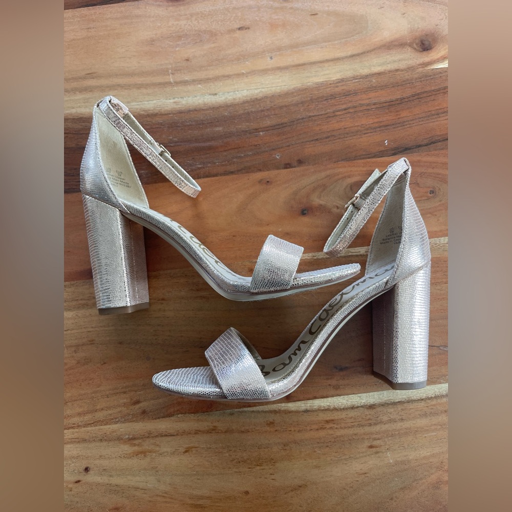 Sam Edelman Metallic ROSE Gold Heels - Picture 3 of 6